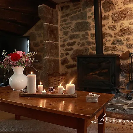Casa de Férias L'ancienne Ecole Entraygues-sur-Truyère