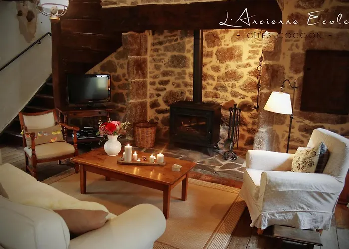 L'ancienne Ecole Антрег-сюр-Трюйер